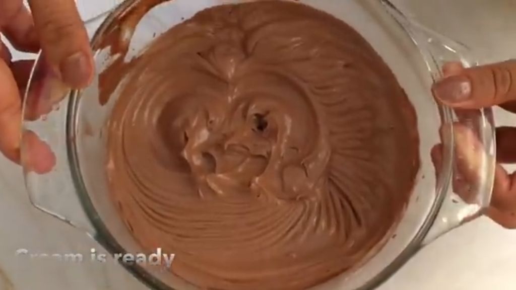 Chocolate frosting is ready