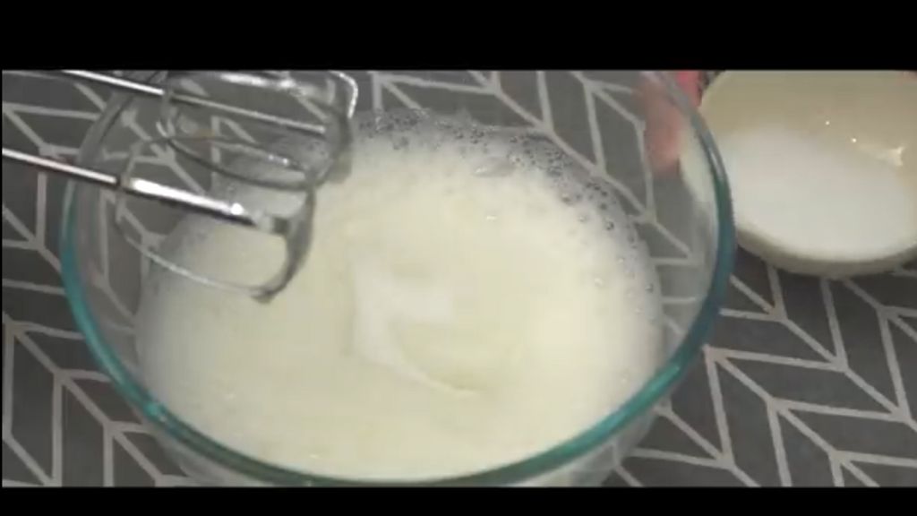 Make the egg foam