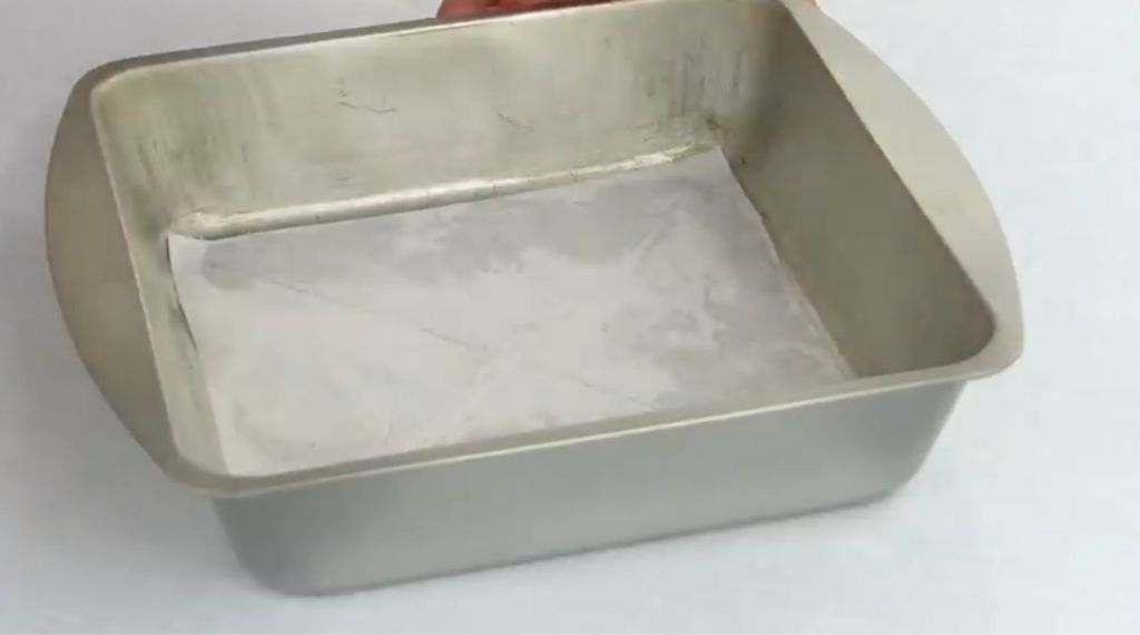 Prepare baking pan