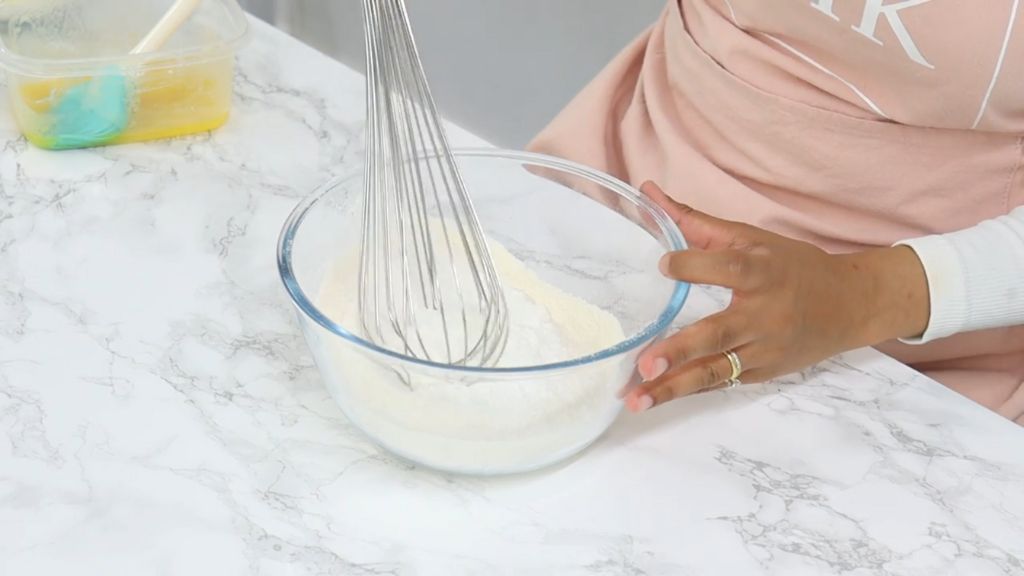 Whisk the dry ingredients