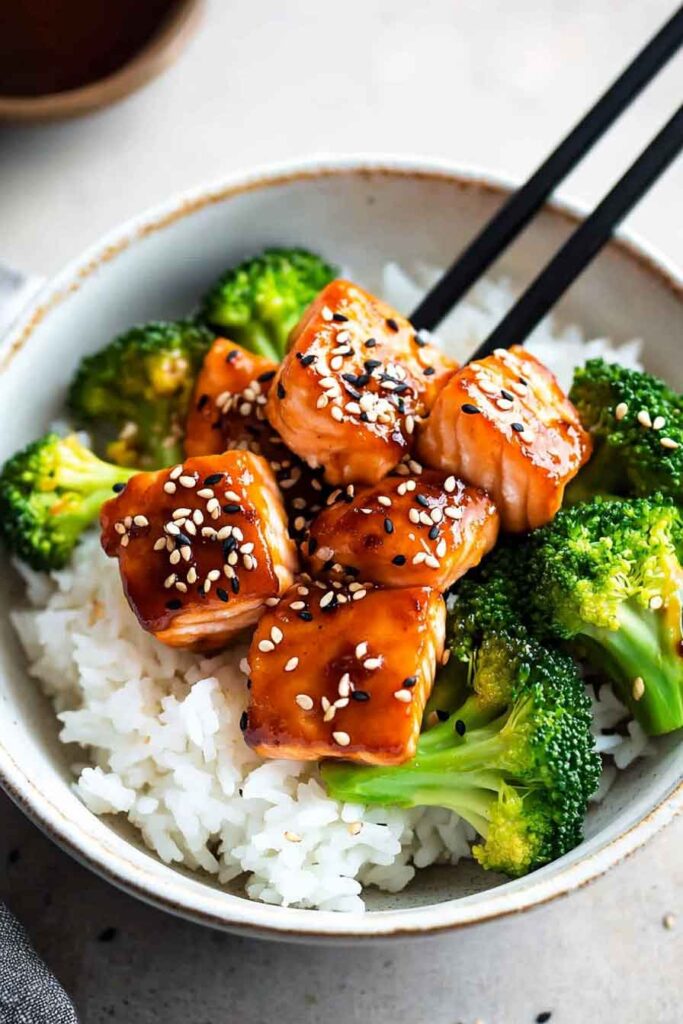 How to Make Crispy Orange Salmon Bowls