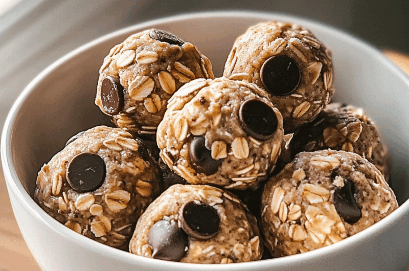 No Bake Oatmeal Chocolate Chip Protein Balls