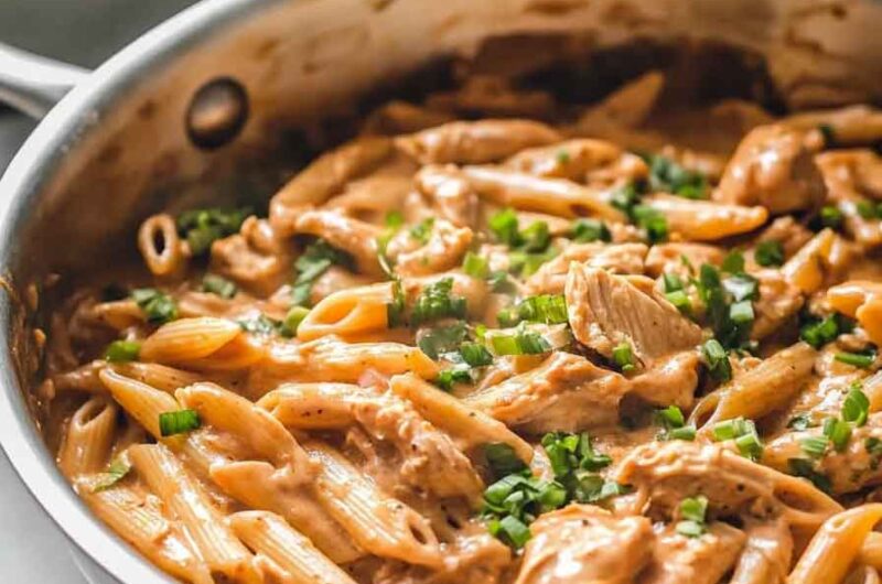 One Pan Sweet And Smoky Garlic Chicken Pasta