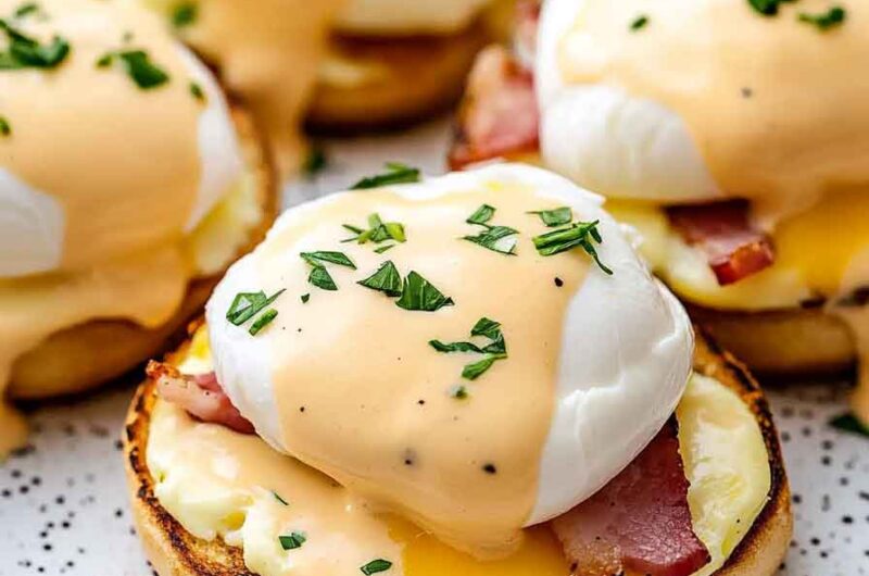 Eggs Benedict (Classic Breakfast Elegance)